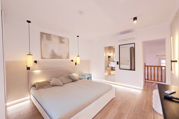 2 bedrooms, iron/ironing board, WiFi (free), bed sheets