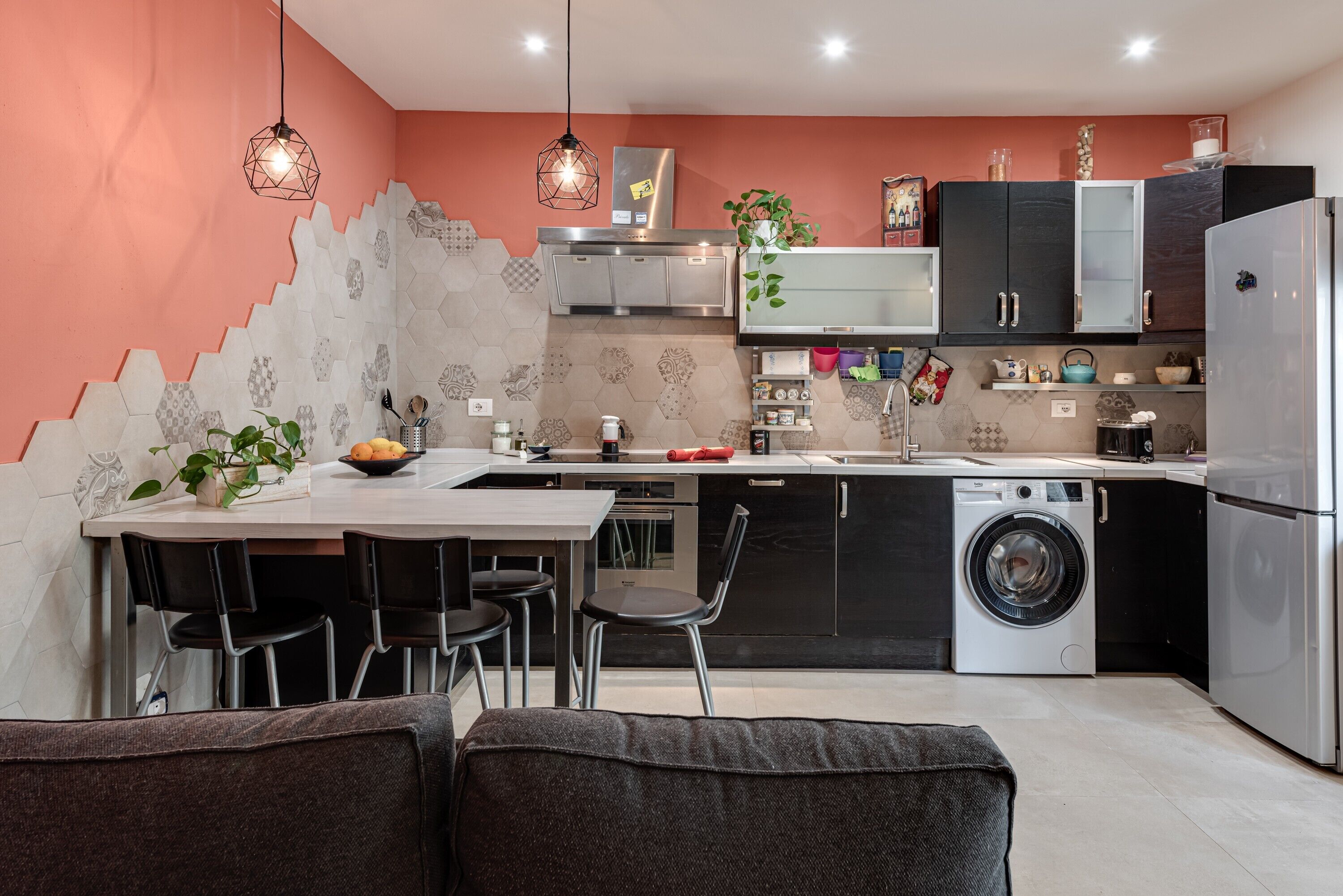 Frigorifero, forno, piano cottura, lavastoviglie