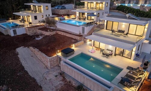 Villa 'Athina' with Sea View, Wi-Fi and Air Conditioning