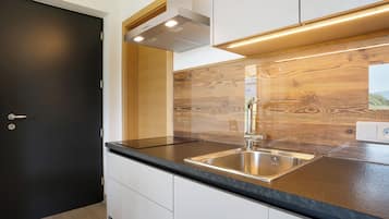 Frigorífic, forn, placa de cuina i rentaplats