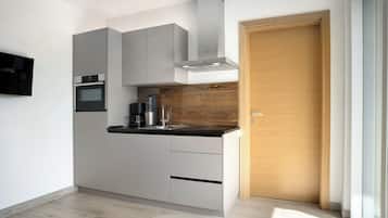 Kühlschrank, Ofen, Herdplatte, Geschirrspüler