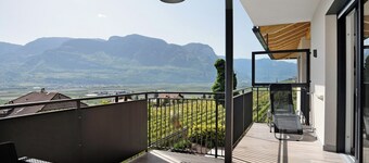 Apartment 'Bacchushof Merlot' with Mountain View, Balcony and shared Pool
