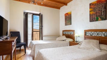 7 bedrooms, free WiFi, bed sheets