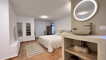 3 habitaciones, wifi gratis y ropa de cama