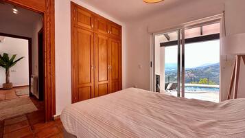 3 slaapkamers, gratis wifi, beddengoed