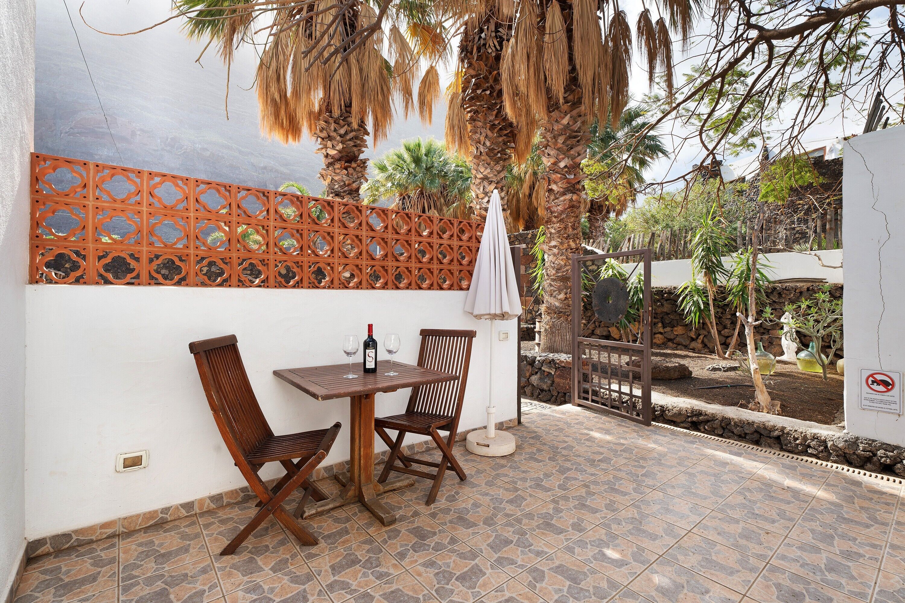 屋外ダイニングエリア