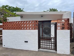 Exterior - Apartment 'Finca Wapa - Apartamento Mayor' with Sea View, Wi-Fi and Air Conditioning (Frontera)