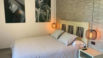 2 soverom, strykejern/-brett, wi-fi (inkludert) og sengetøy