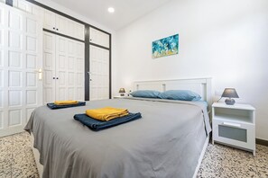 2 Schlafzimmer, Bügeleisen/Bügelbrett, kostenloses WLAN, Bettwäsche