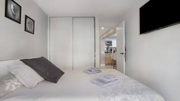 1 bedroom, iron/ironing board, free WiFi, bed sheets