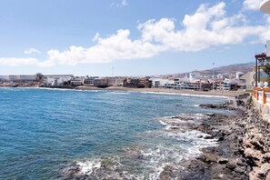 Beach nearby - Vacation Apartment 'La Calma En Playa De Salinetas' with Wi-Fi (Telde)