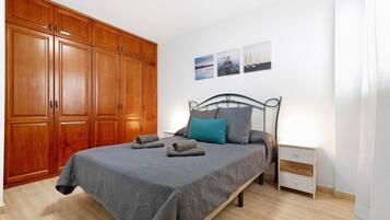 2 bedrooms, free WiFi, bed sheets