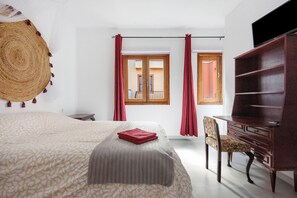 3 habitaciones, tabla de planchar con plancha y wifi gratis 