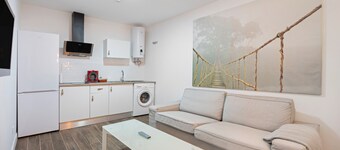 Apartment 'Brianna' with Private Terrace, Wi-Fi and Air Conditioning