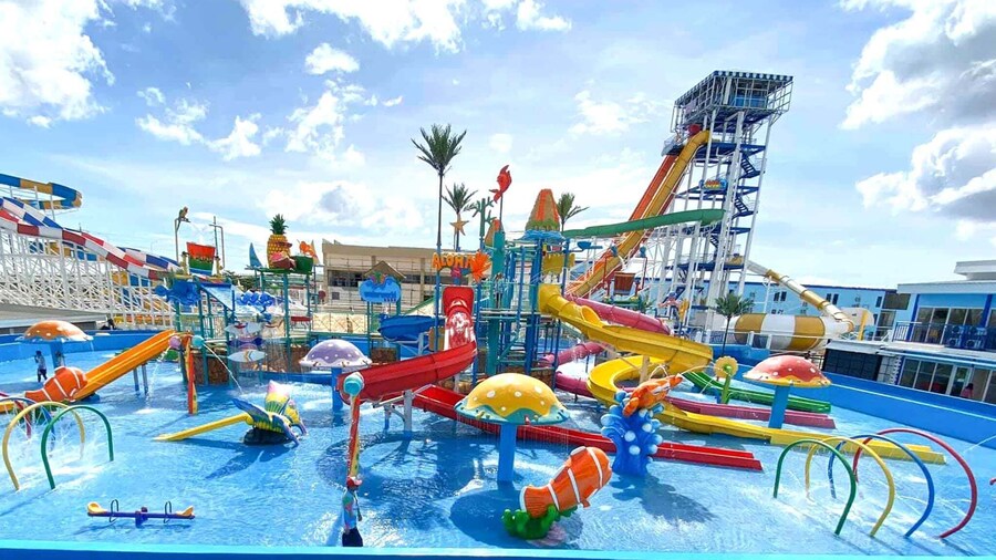 WATERWORLD HOTEL