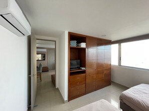 2 quartos, ferros/tábuas de passar roupa, Wi-Fi, roupa de cama
