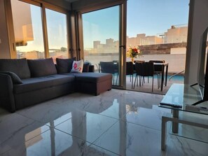 Smart TV - Fee4Me Villa, Pool, Roofterrace and Relax (Alicante)