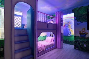 6 Schlafzimmer, Bügeleisen/Bügelbrett, Internetzugang, Bettwäsche