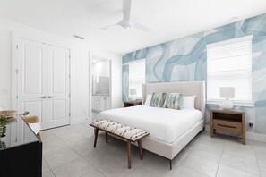 6 bedrooms, iron/ironing board, internet, bed sheets