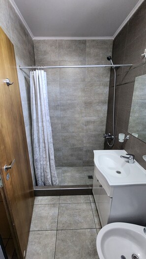Hair dryer, bidet, towels, soap - Departamento Zona Alameda a 700metros del Centro. Ideal 3 Pers (Mendoza)