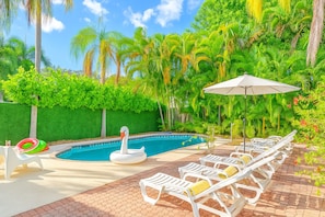 Udendørs pool, opvarmet pool