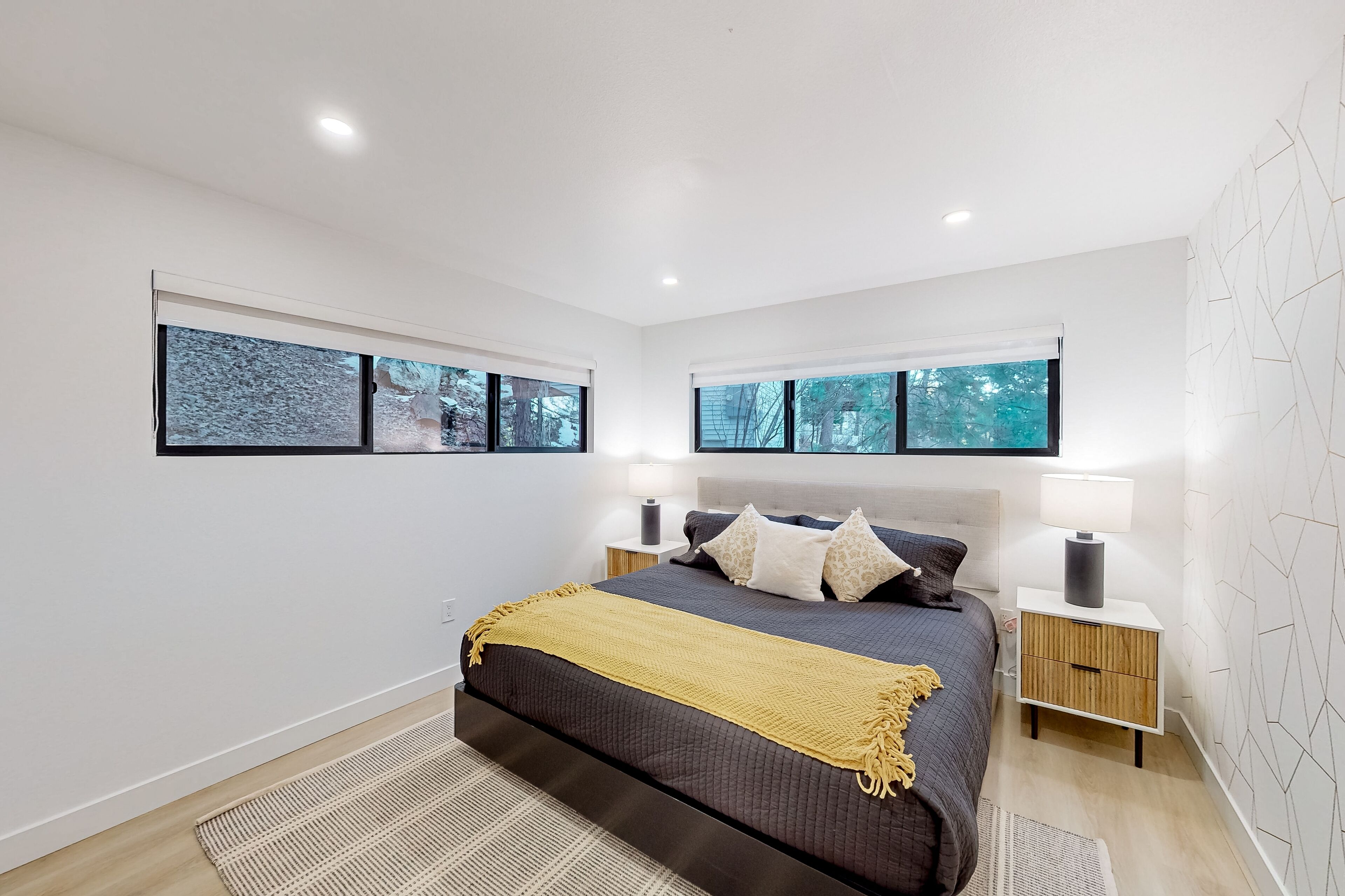 3 bedrooms, iron/ironing board, Internet, bed sheets