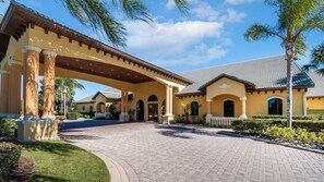 Exterior - Paradise Palms Resort 6 Bedroom Private Pool+Spa Home (Kissimmee)