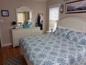 4 bedrooms, iron/ironing board, Internet - 110 60th Street East (Sea Isle City)