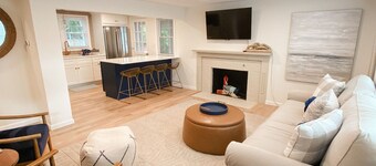 Fully renovated 4-bedroom in private community with pool & close to beach