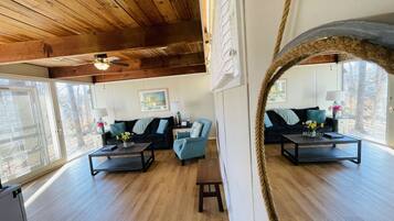 Exclusive Cottage | Living area