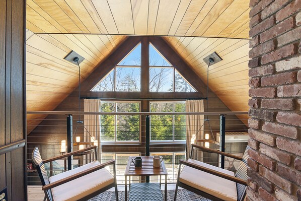 Dining - VT escape for all occasions w/ New Kitchen, Game Rooms, Media Lounge, Chimney Hill Clubhouse Access! (Wilmington)