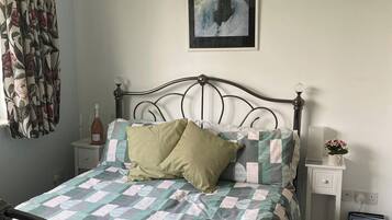 2 chambres, fer et planche Ă repasser, lit parapluie, Wi-Fi