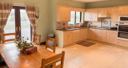 Spacious House in beautiful Malin Head