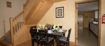 Old Scragg Farm, Cottage in the Irish Countryside
