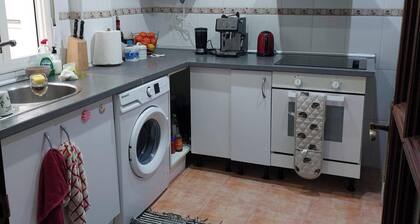 Beautiful 2-Bed Apartment next to Gibraltar
