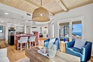 Smart TV, chimenea, videojuegos y reproductor de DVD 