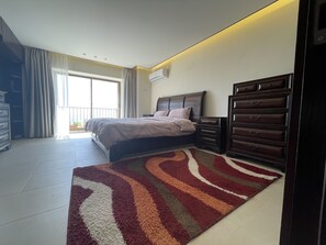 4 chambres, fer et planche à repasser, Wi-Fi, draps fournis