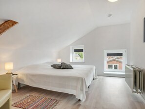 4 bedrooms, Internet