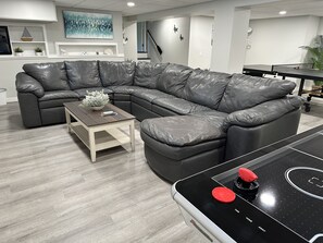TV, fireplace, video games, ping pong