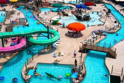 Rehoboth Beach dog-friendly, hot tub, game room, and Washer/Dryer