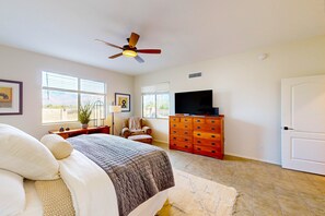 3 Schlafzimmer, Bügeleisen/Bügelbrett, Internetzugang, Bettwäsche