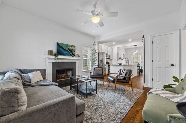 Smart TV, fireplace, computer monitors