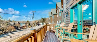 Ski-view condo with lake access & private hot tub - walk to dining/attractions