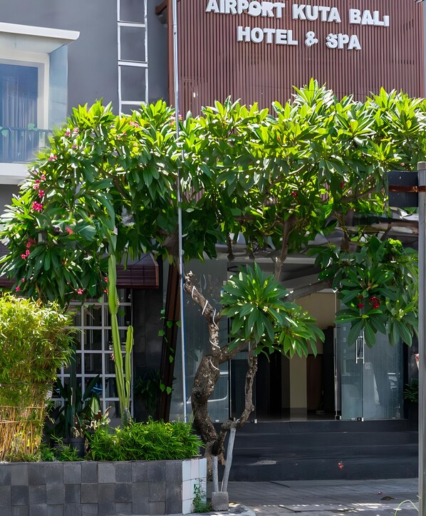 Exterior - Collection O Kuta Near Airport Ngurah Rai (Tuban)