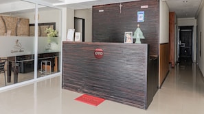 Reception - Collection O Kuta Near Airport Ngurah Rai (Tuban)