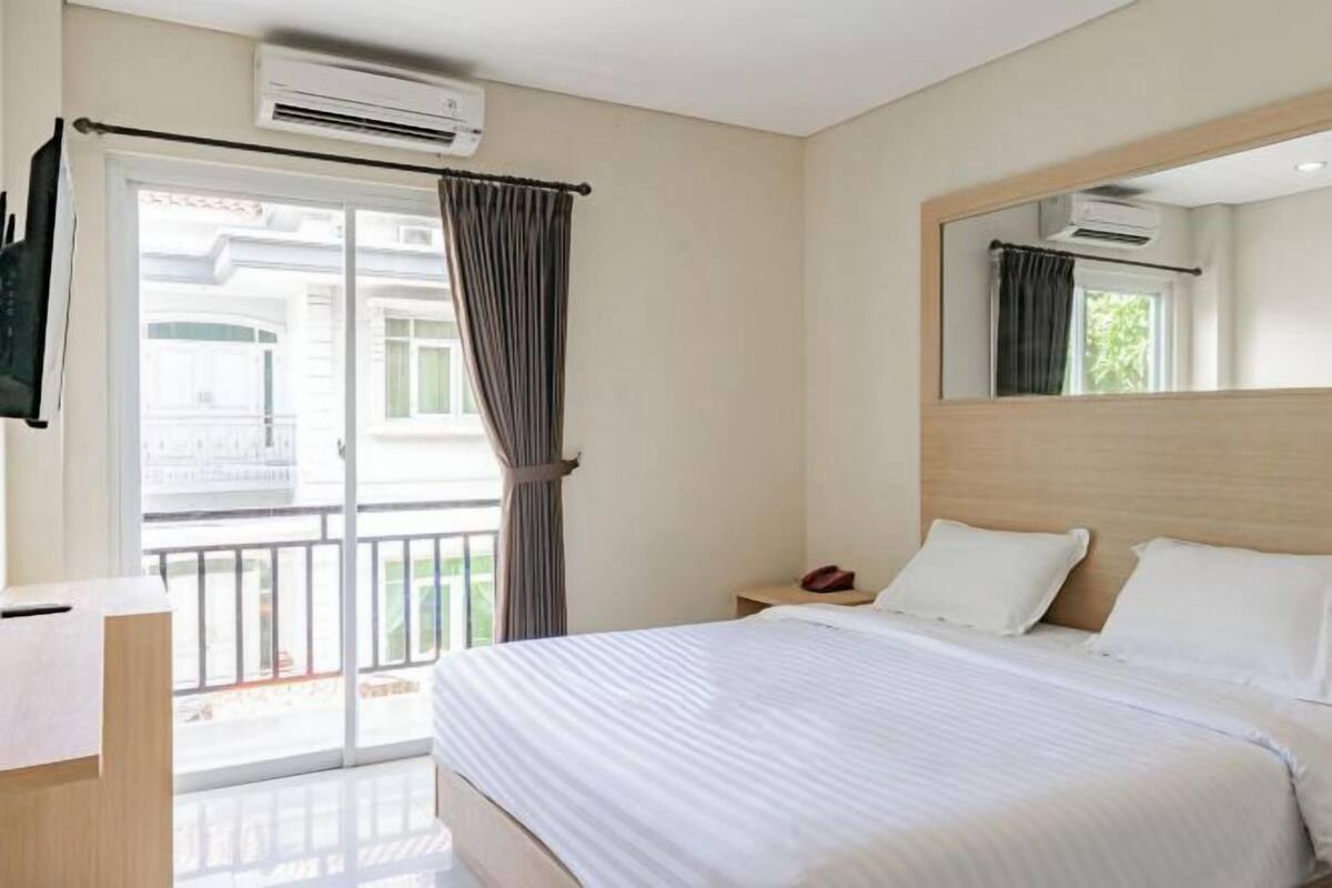 Bureau, Wi-Fi gratuit, draps fournis