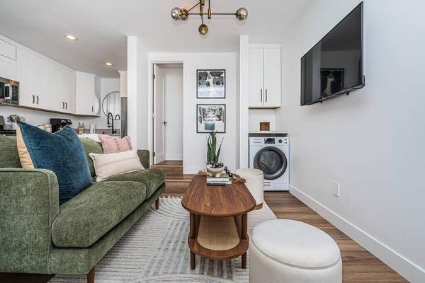 Unwind in chic comfort! Our living room is a unique blend of style and relaxation.