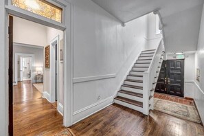 Interior - Historic Apt - Blocks from Shoppes of Avondale! (Jacksonville)