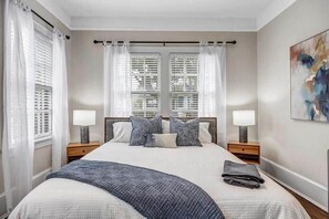 1 soverom, strykejern/-brett, wi-fi og sengetøy