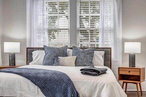 1 soverom, strykejern/-brett, wi-fi og sengetøy